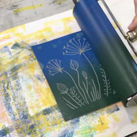 rulle med plade til print - foto Hjørring Grafisk Værksted